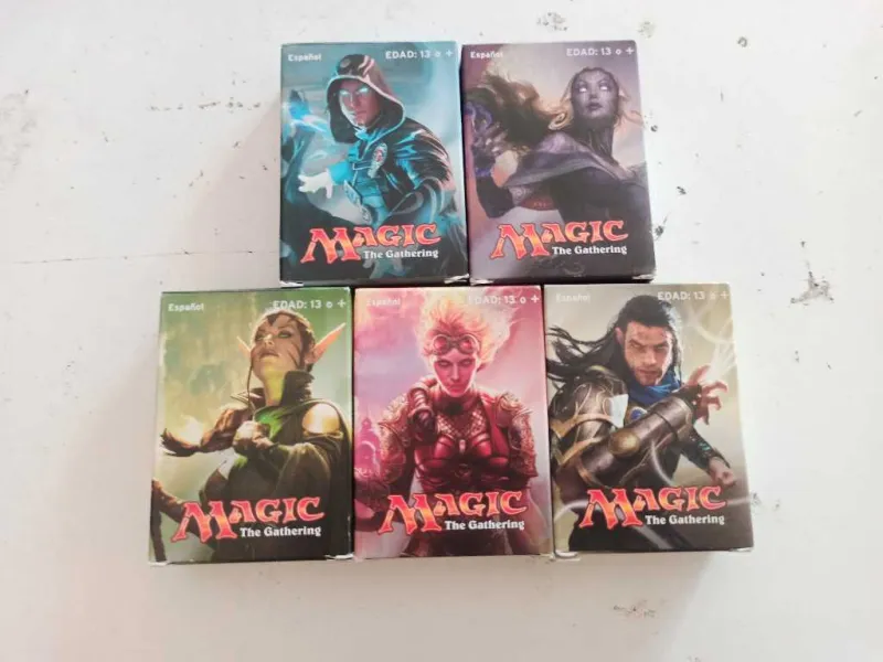 Magic the Gathering (5 Mazos)